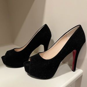 Black Suede Pumps